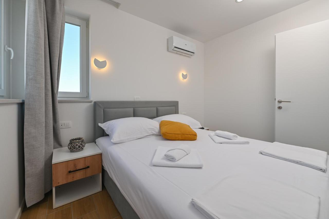 Pansion Comfort Lepar Novalja Dış mekan fotoğraf